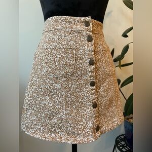 Kendall & Kylie Button Front Mini Skirt – Size 24